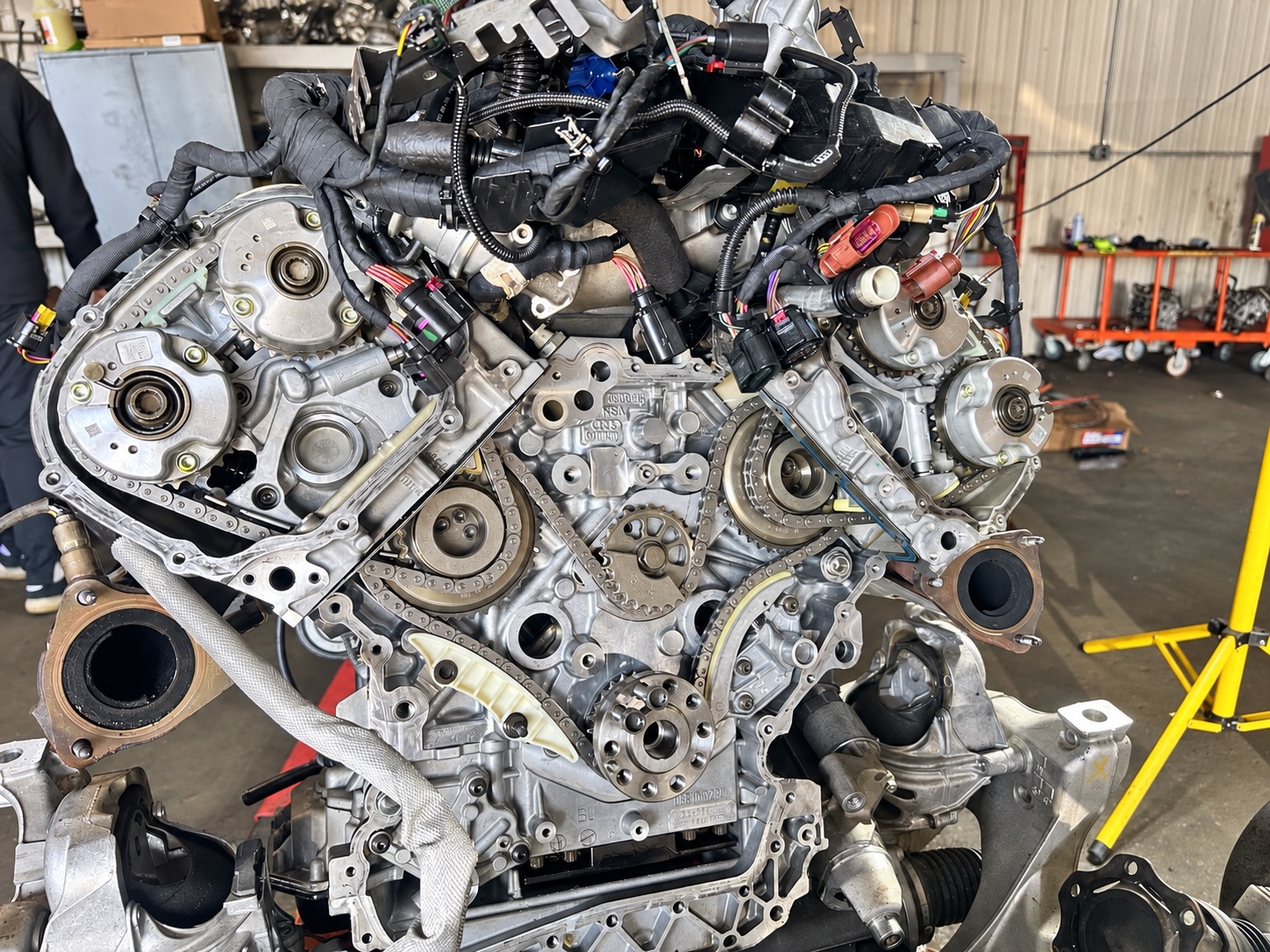 Audi V8 timing chain repair